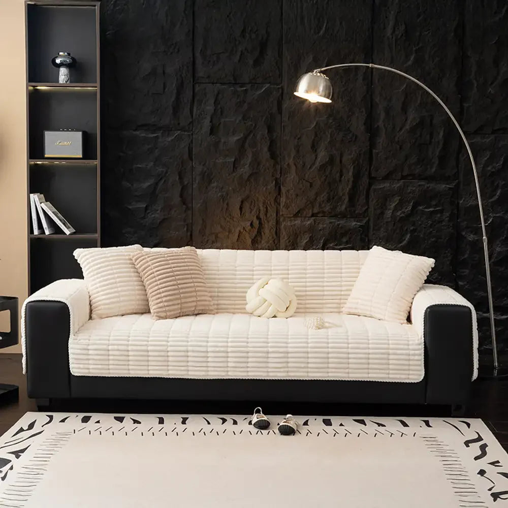 [COMPRE 1 LEVE 2] Capa Protetora Aconchego de Flanela [BRINDES] Almofadas + Tapete